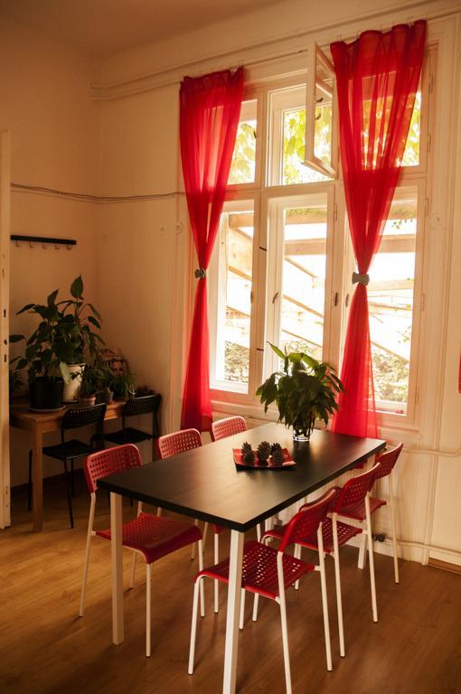 2Night Hostel Budapest Exterior foto